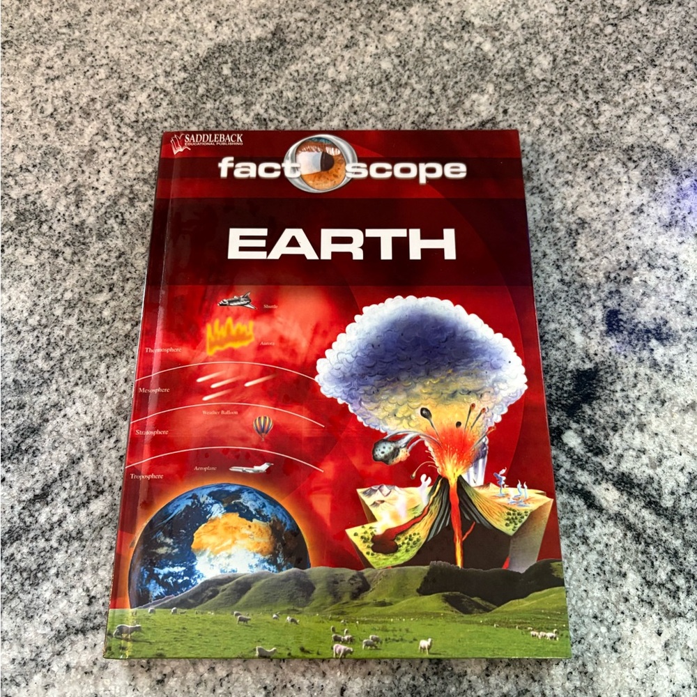 Earth (Fact Scope) by Saddleback Educational Publishing